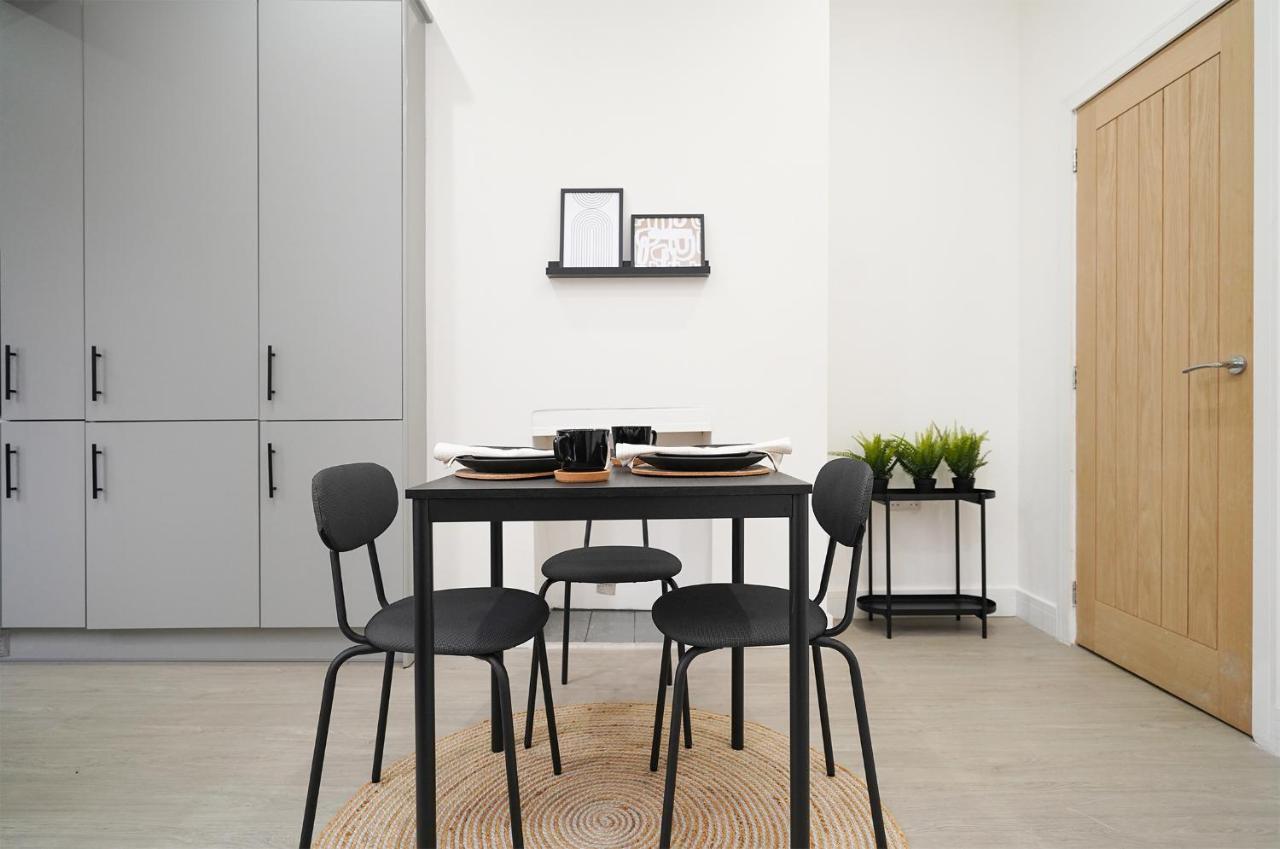 Apartment Charlotte House, Entire Private House, Close To Centre, Wifi Sheffield